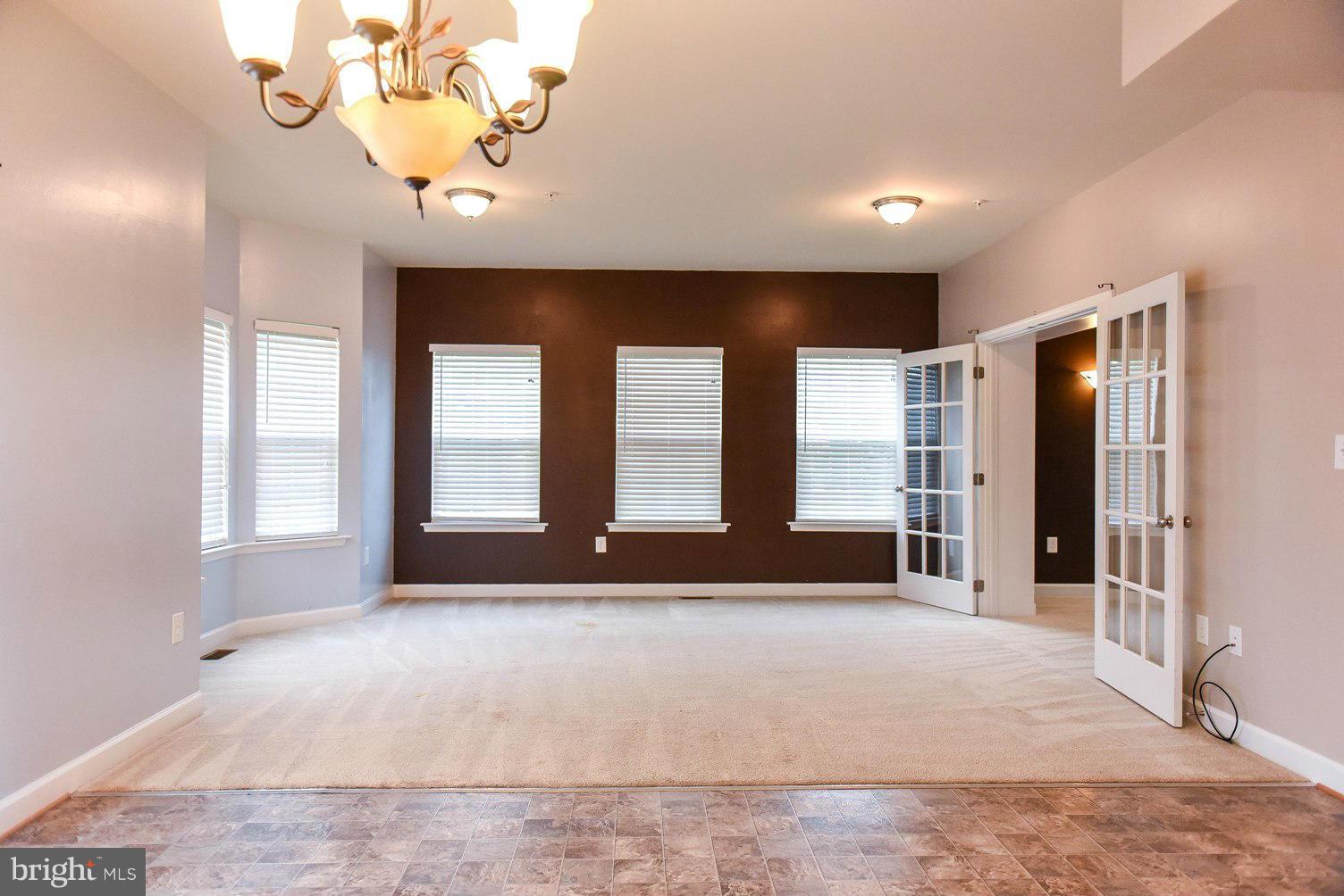 GREENBRIER - Residential Lease