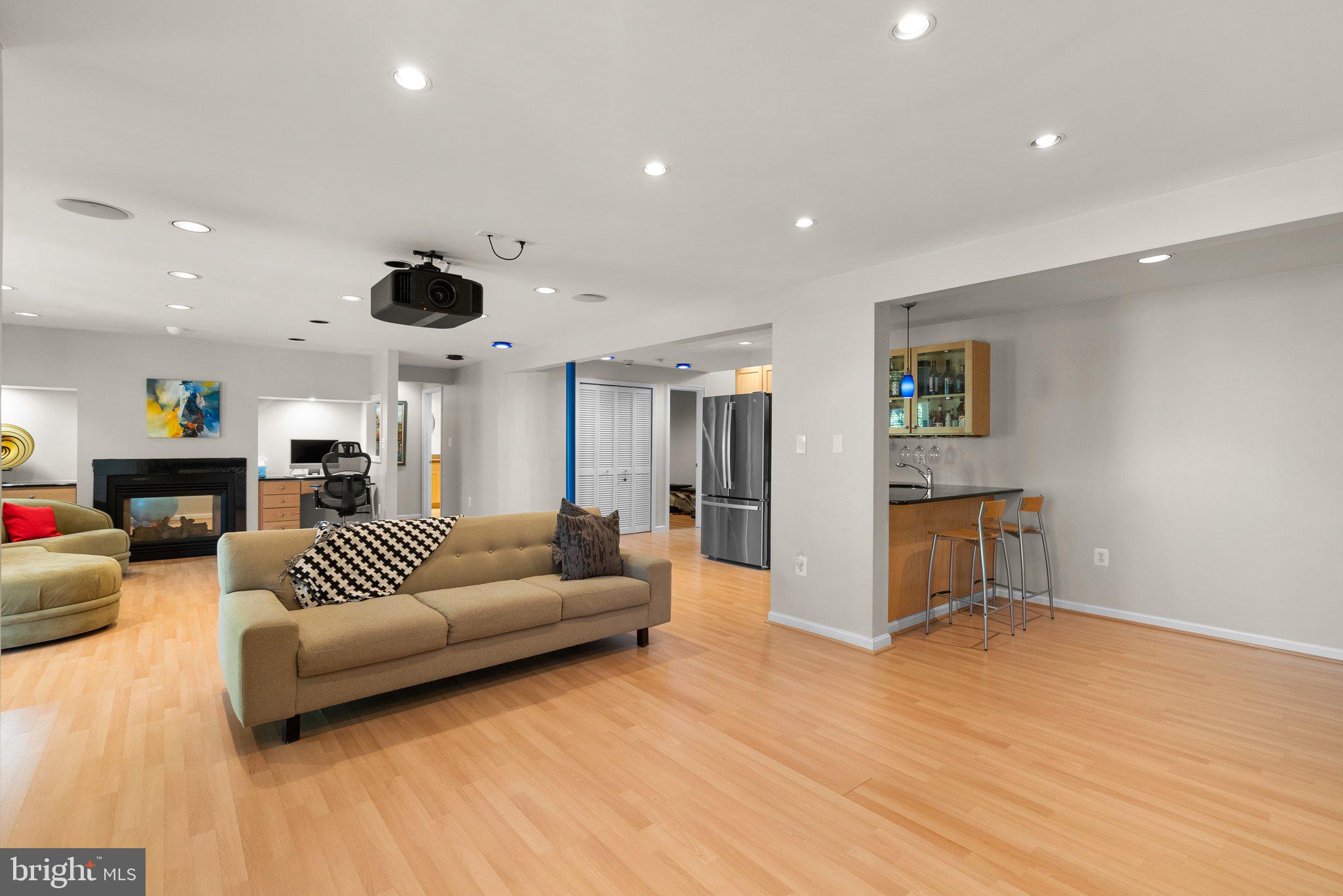 SENECA PARK NORTH - Residential