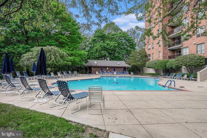 BREYER ESTATES - Residential
