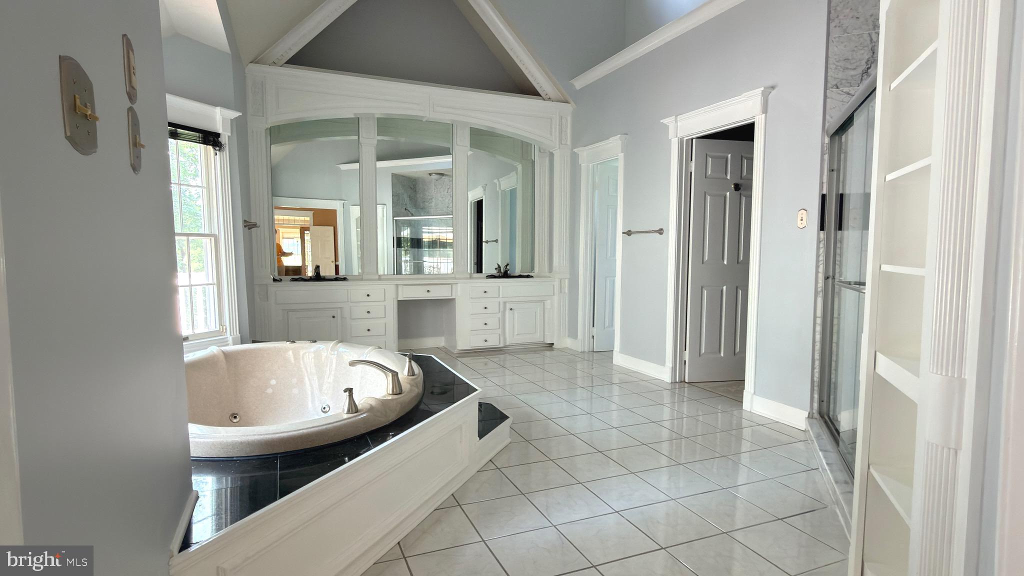 ASHBURN FARM - Residential