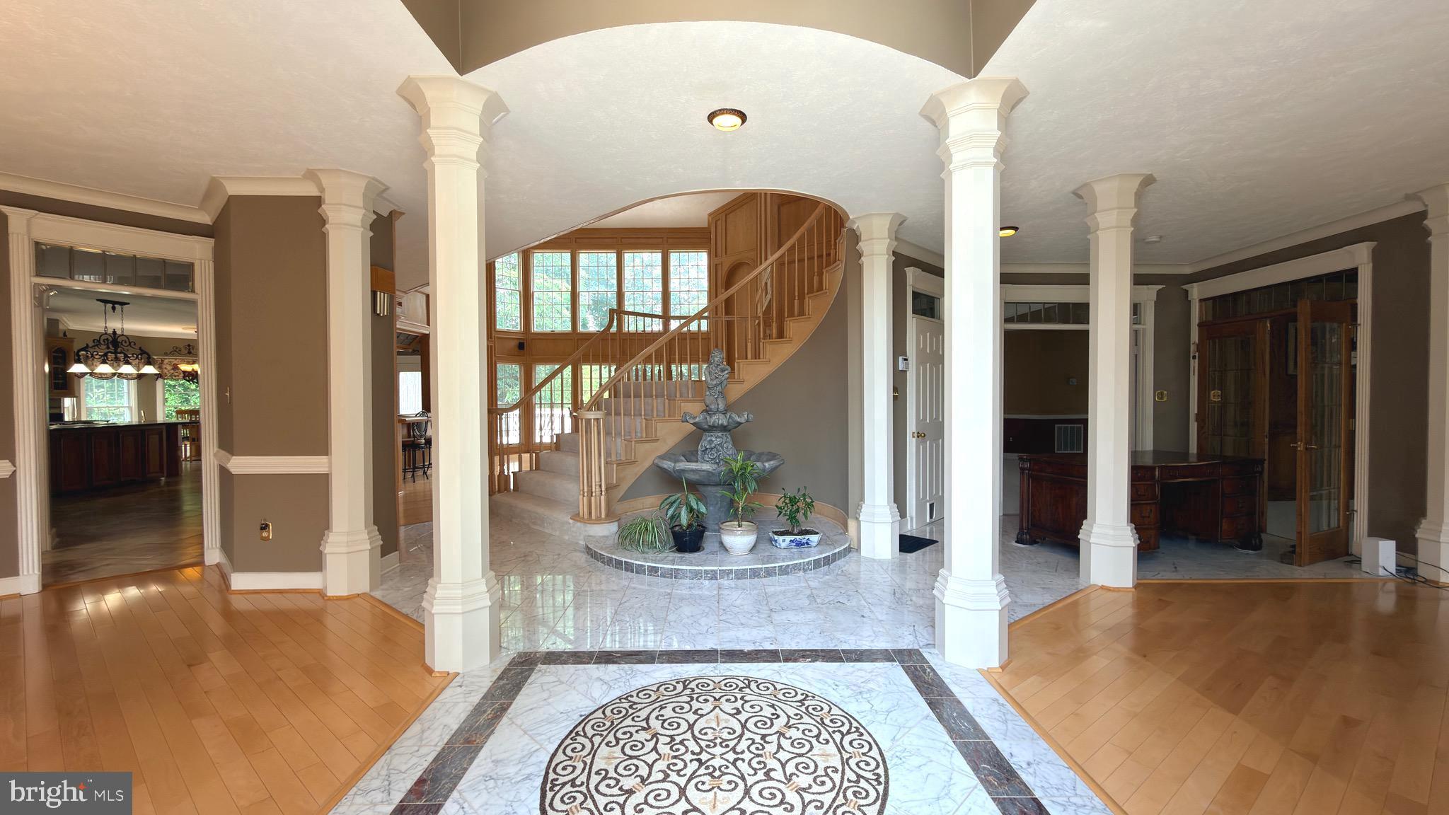 ASHBURN FARM - Residential
