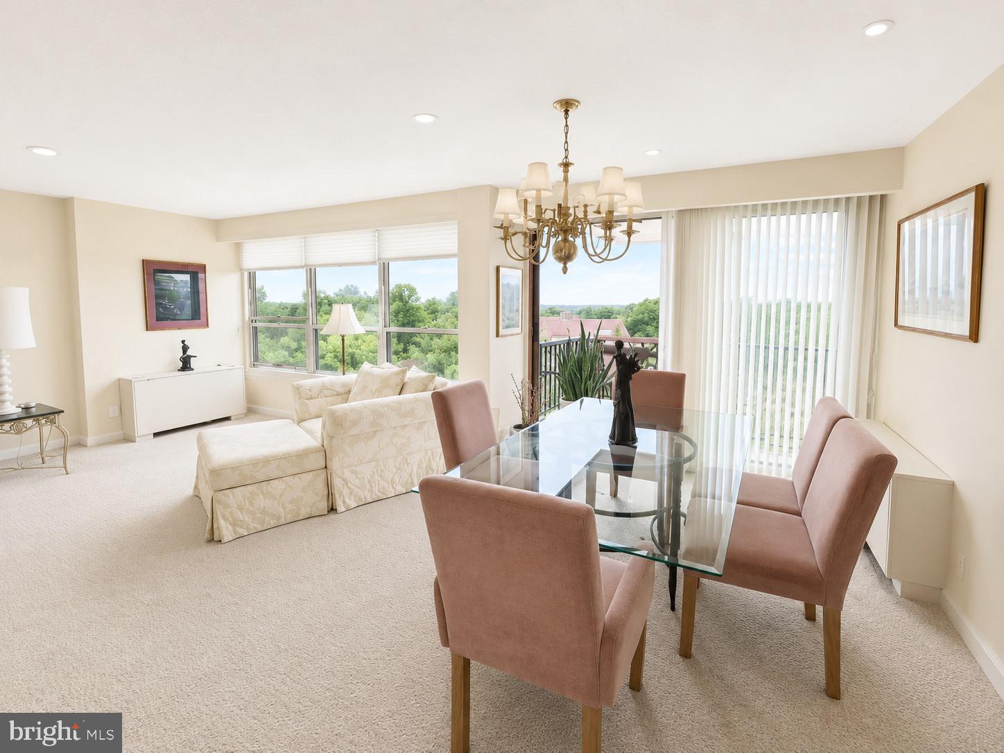 GREEN HILL - Residential