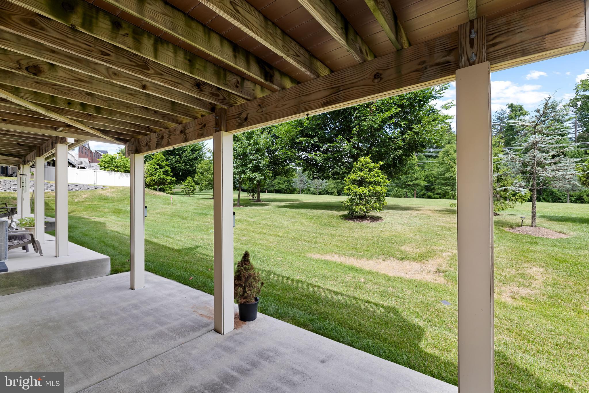 HUNT VALLEY OVERLOOK - Residential