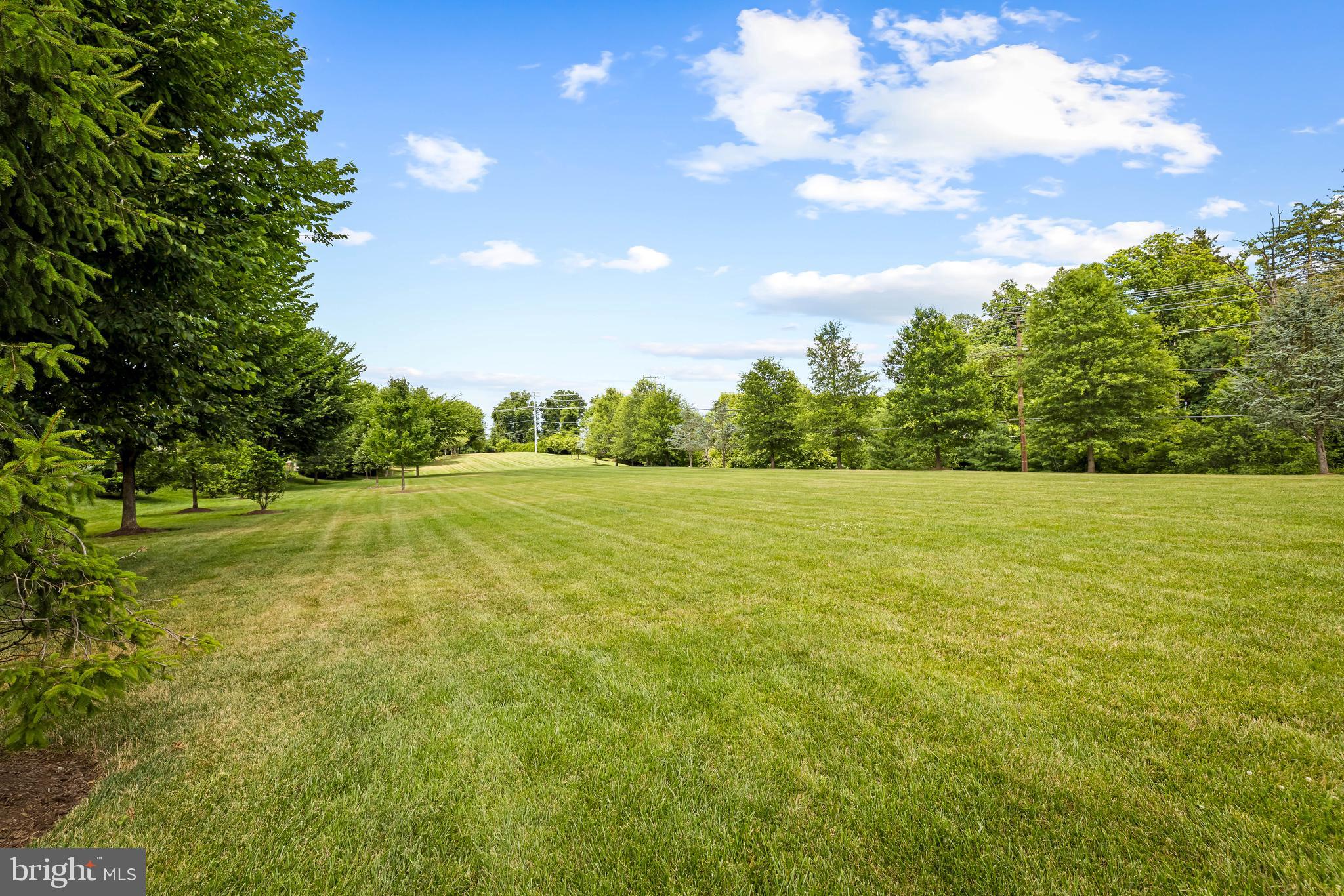 HUNT VALLEY OVERLOOK - Residential