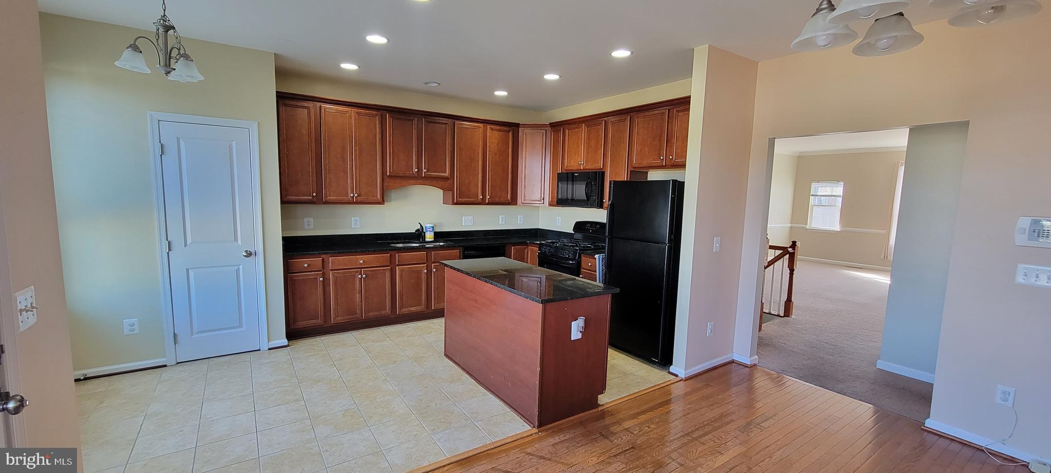 WOODSTREAM - Residential Lease