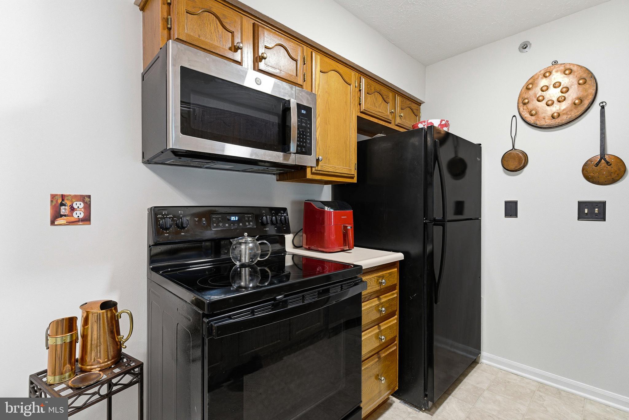 ROCKBURN COMMONS III - Residential