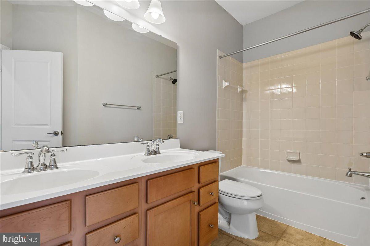 SOMERSET CONDO - Residential