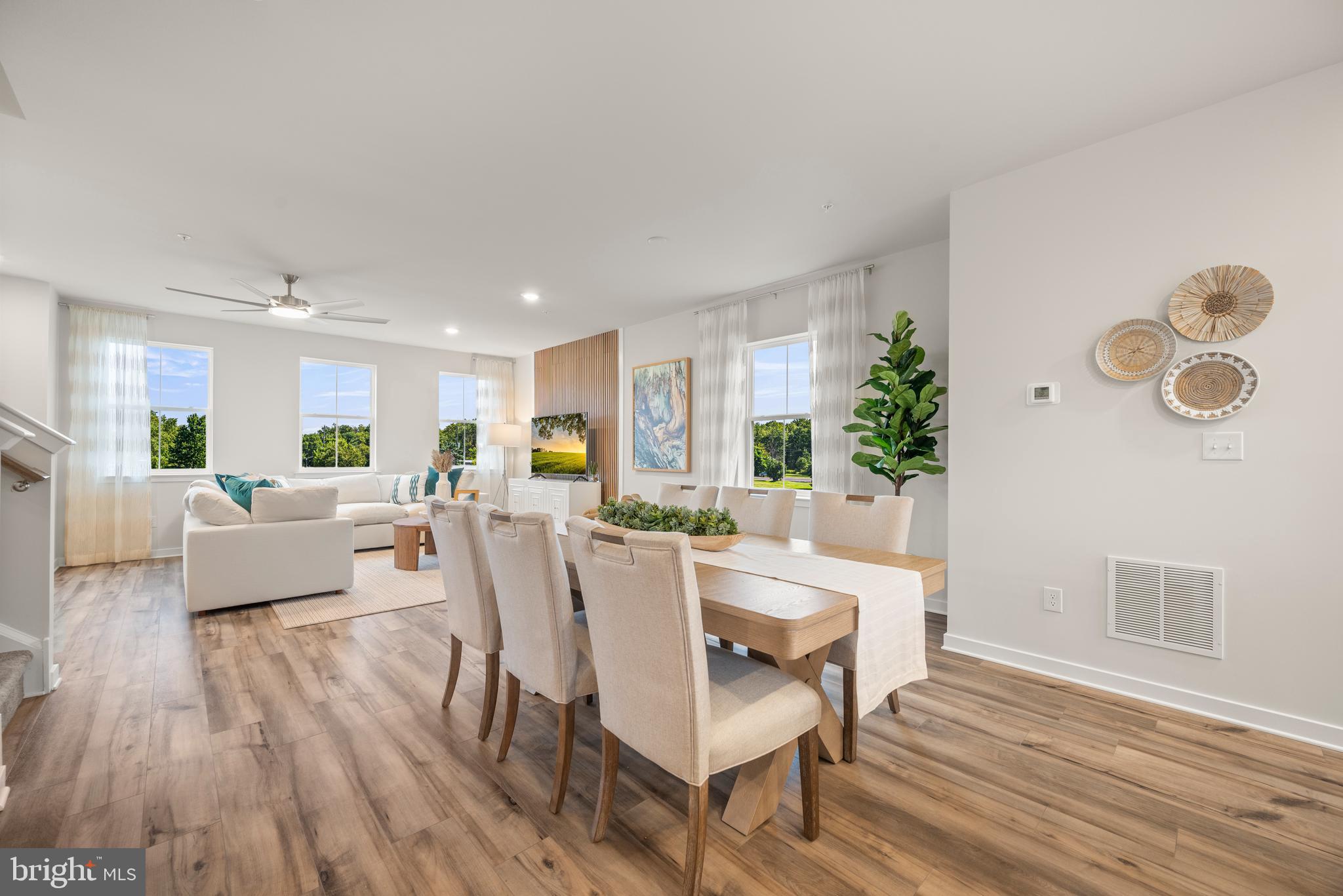RIVER POINTE - Residential
