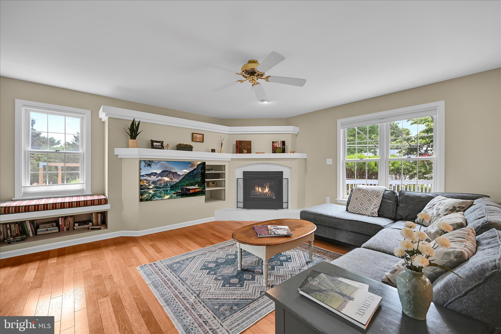 CENTERVILLE COMMONS - Residential