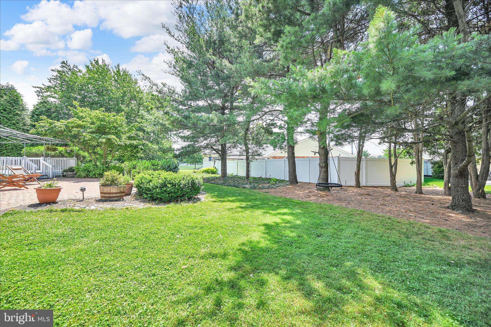 CENTERVILLE COMMONS - Residential