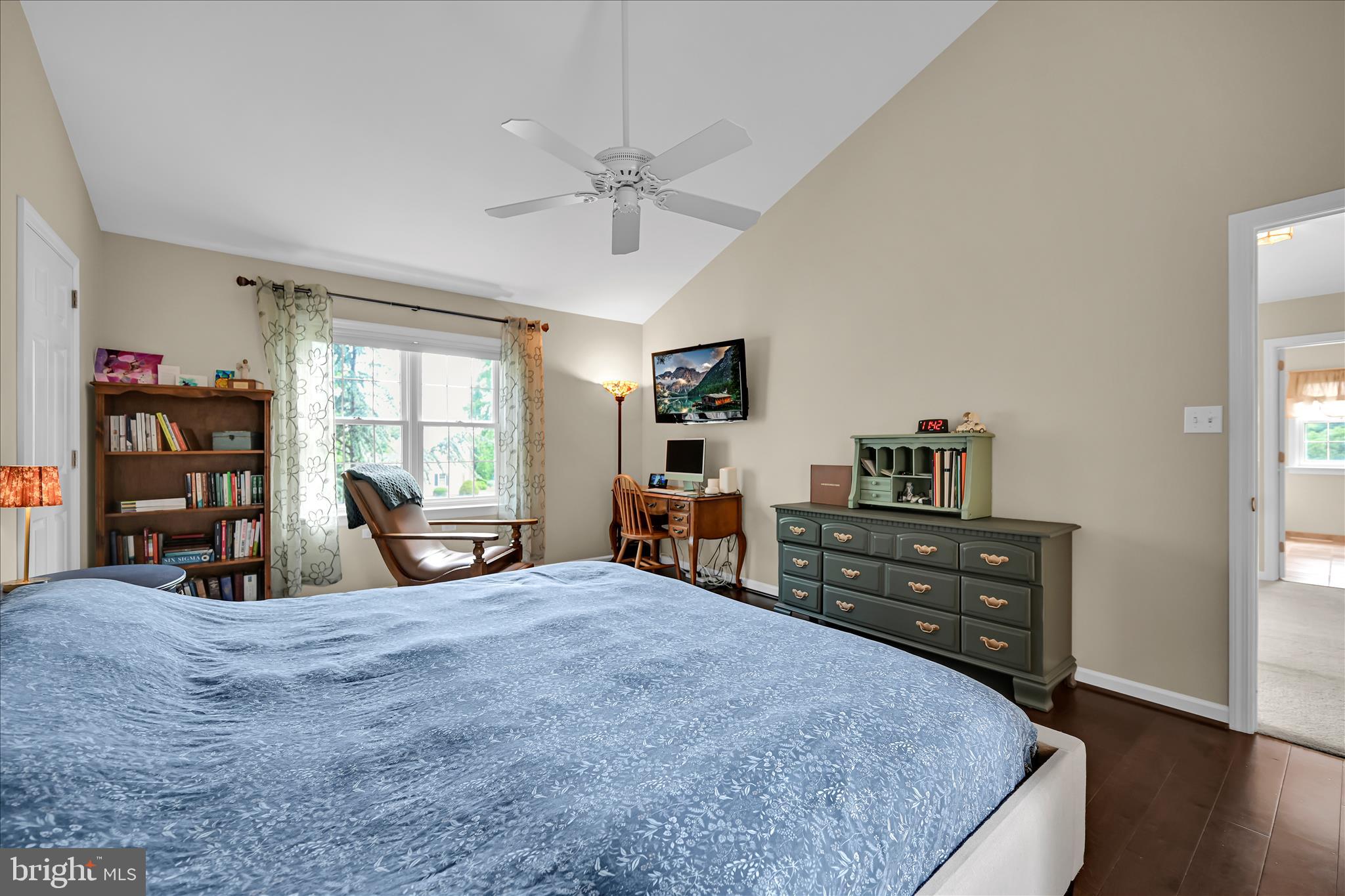 CENTERVILLE COMMONS - Residential