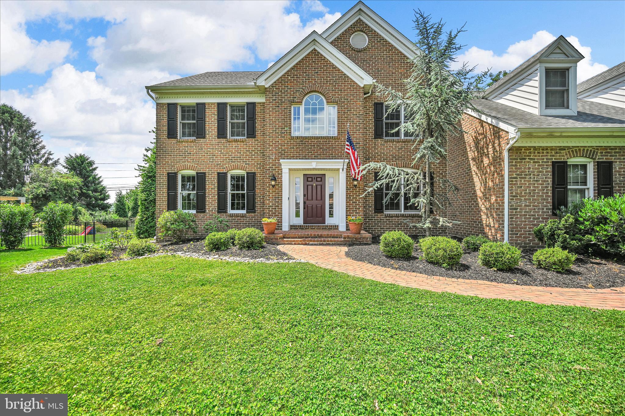 CENTERVILLE COMMONS - Residential