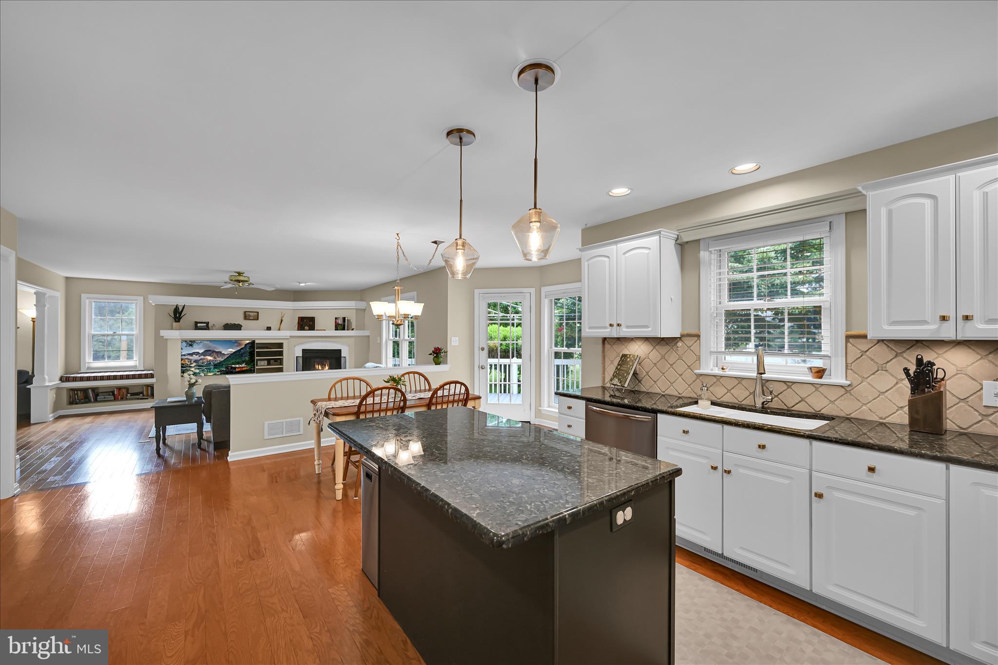 CENTERVILLE COMMONS - Residential
