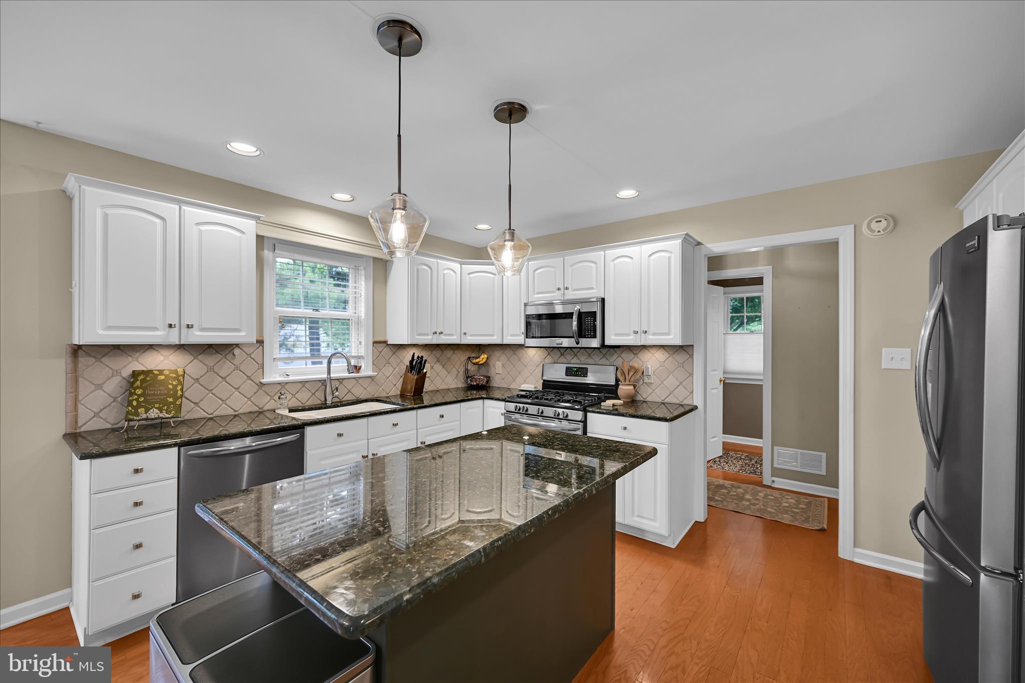 CENTERVILLE COMMONS - Residential