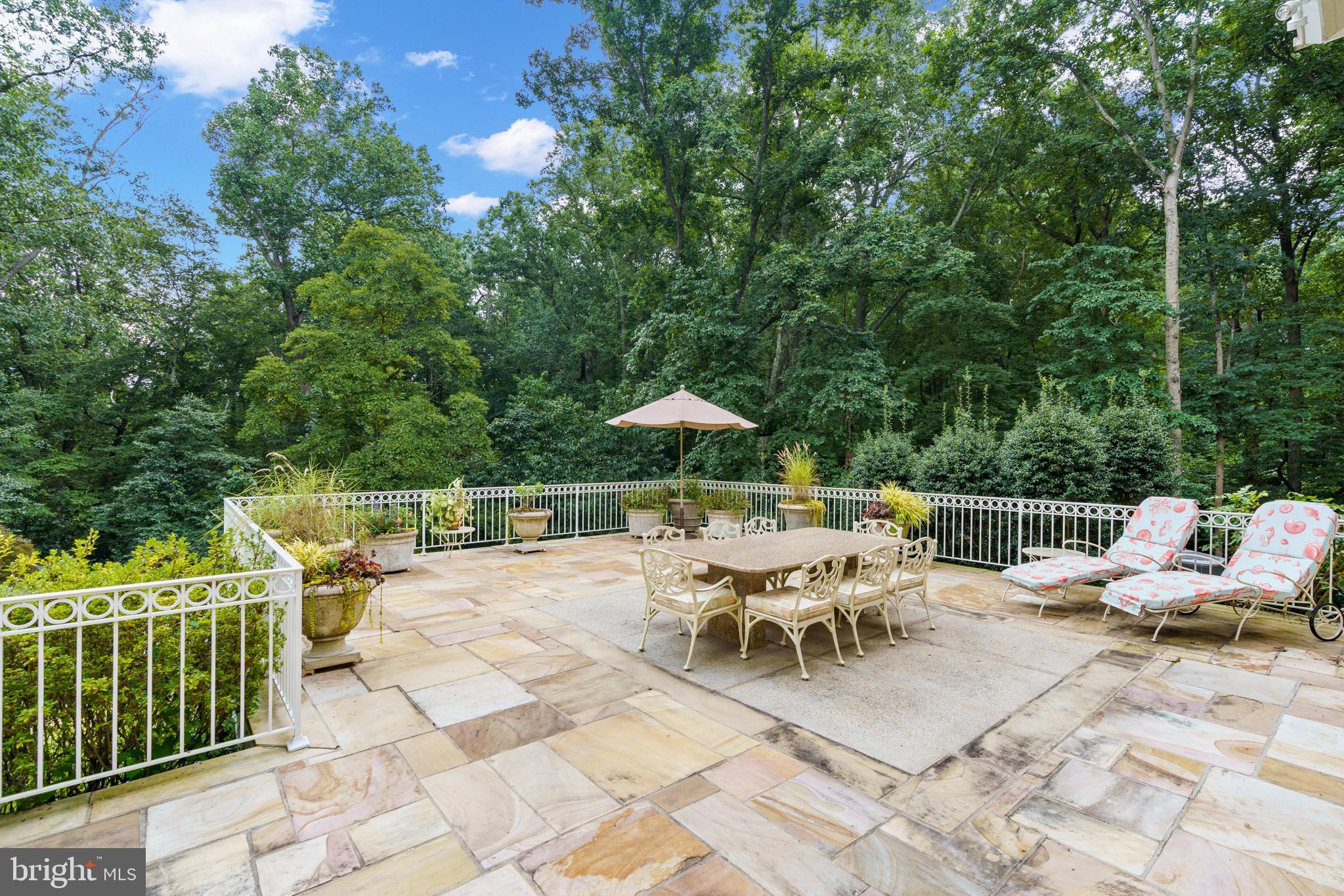 JACKSON HILLS - Residential