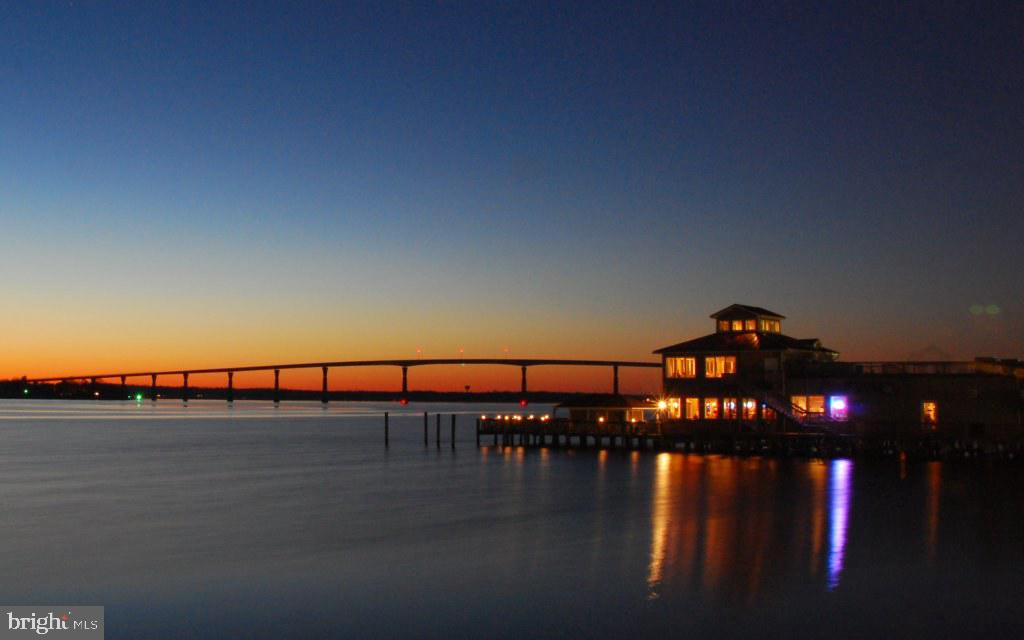OYSTER BAY CONDOMINIUMS - Residential