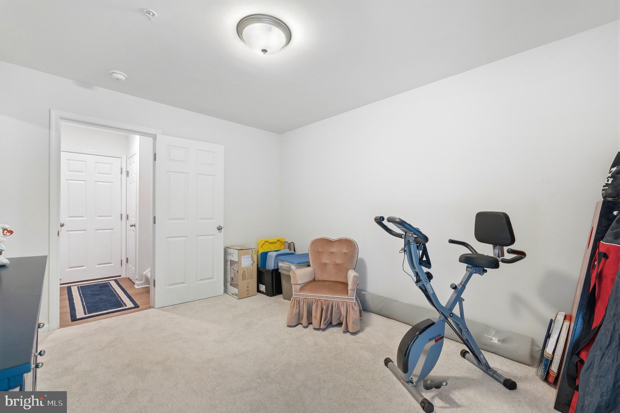 OYSTER BAY CONDOMINIUMS - Residential