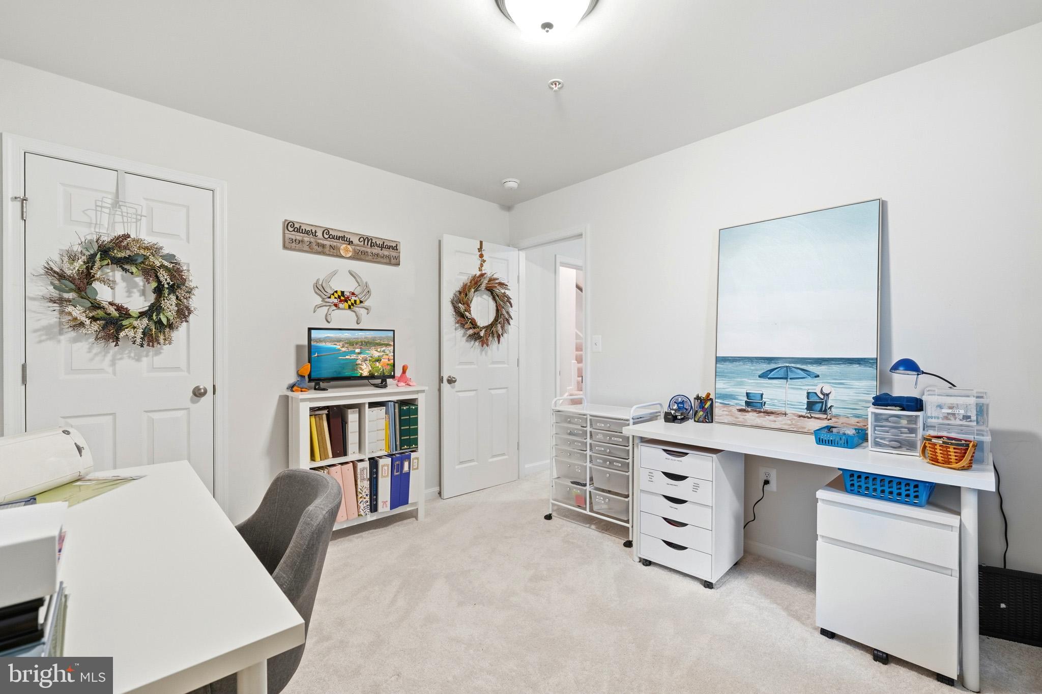 OYSTER BAY CONDOMINIUMS - Residential