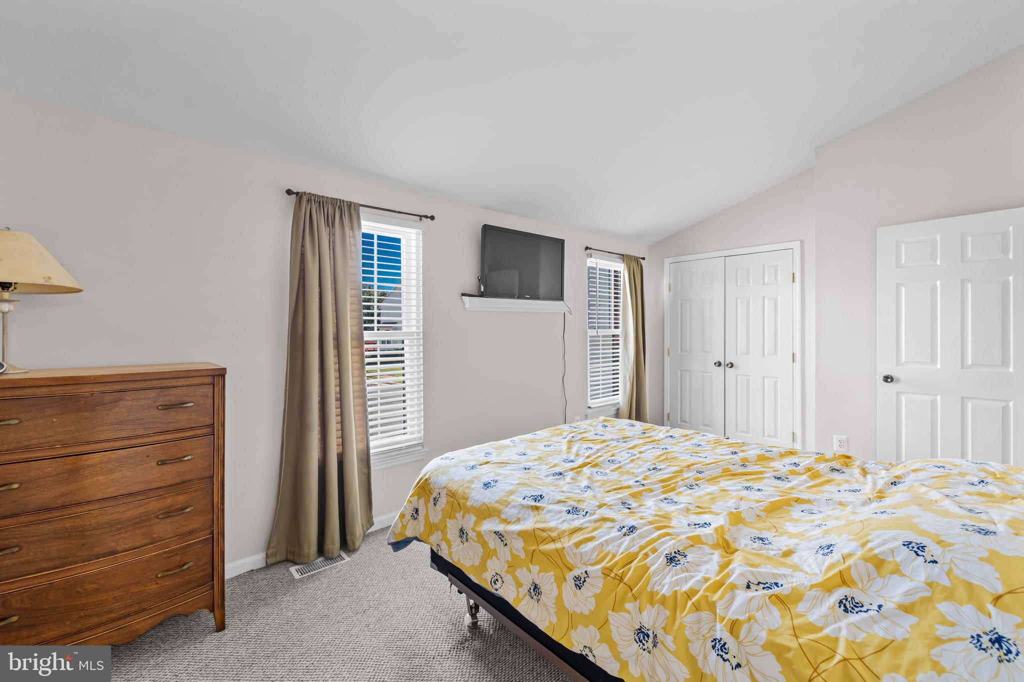 PRINCETON WOODS - Residential