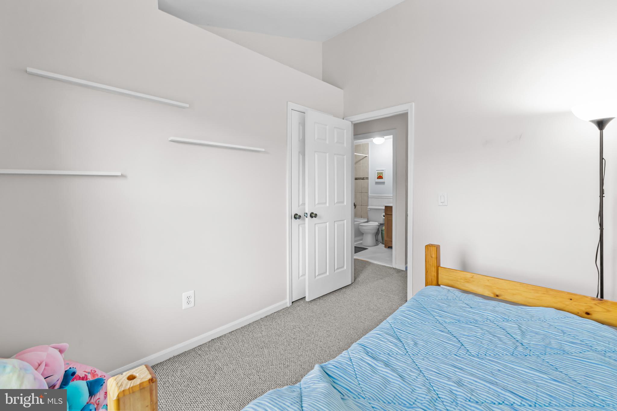 PRINCETON WOODS - Residential