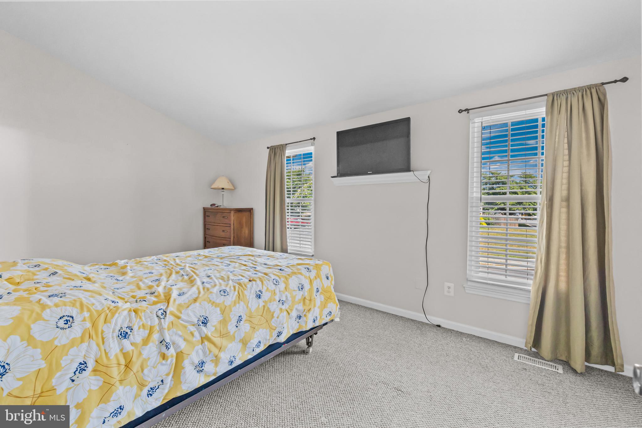 PRINCETON WOODS - Residential
