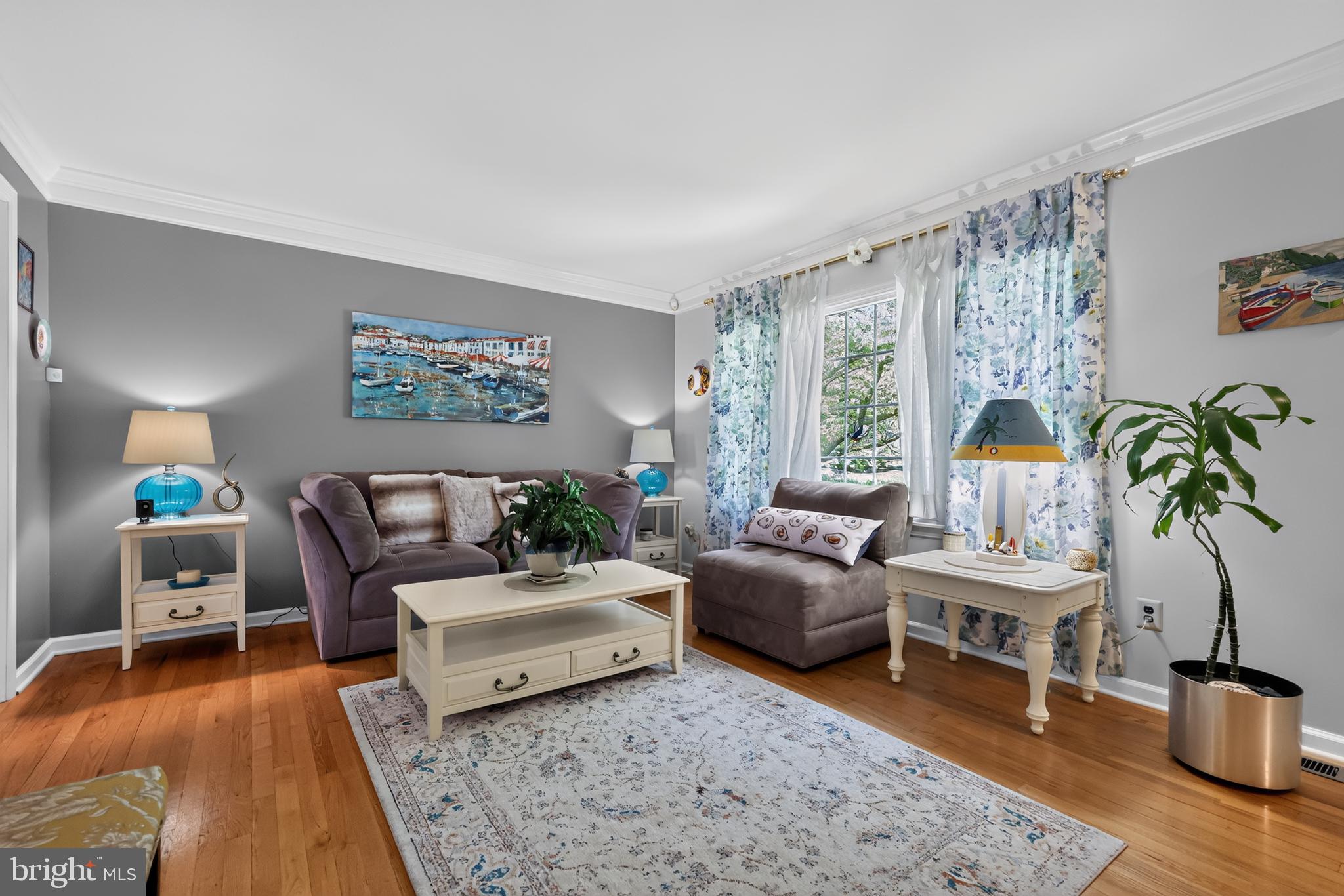 OXFORD GLEN - Residential