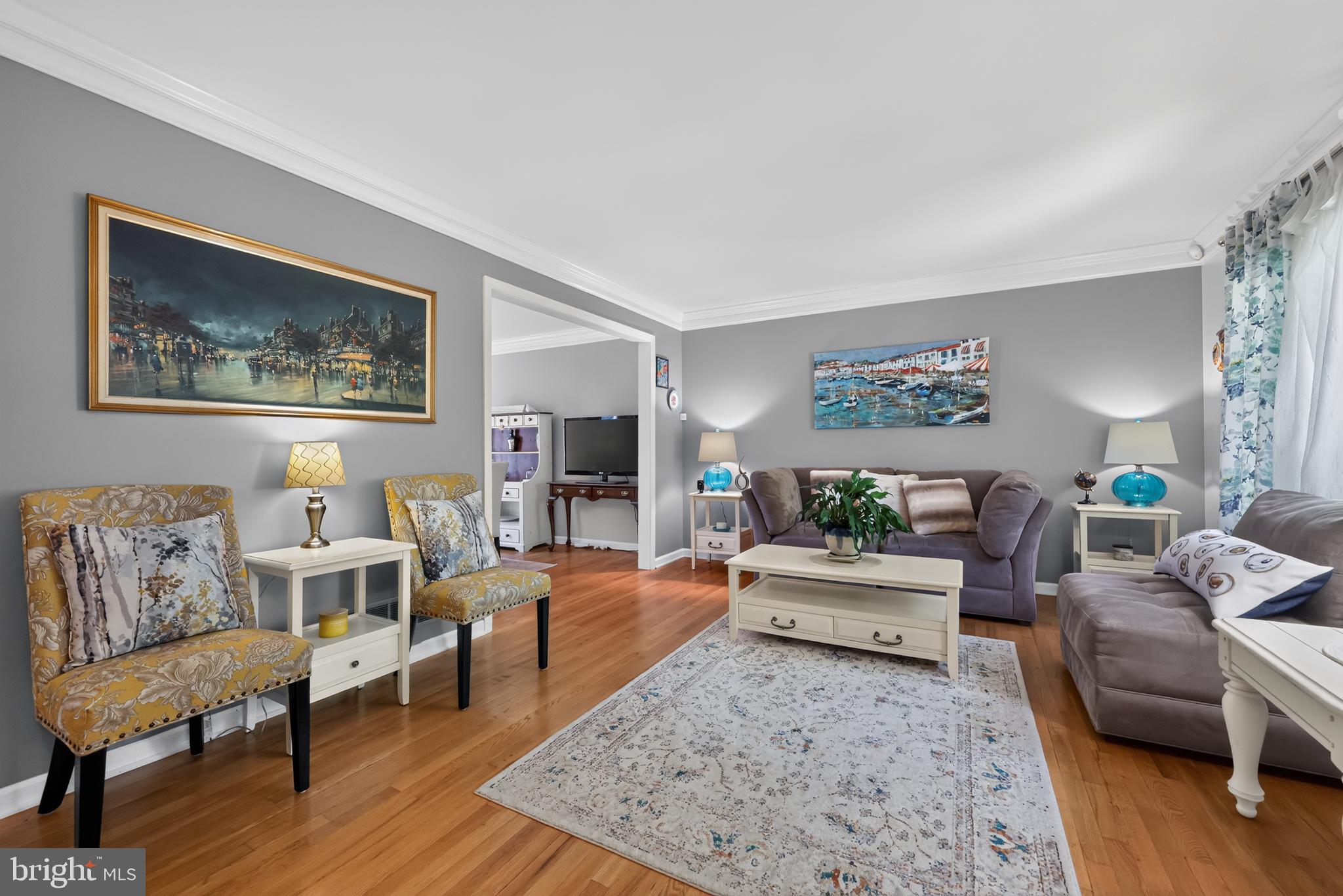 OXFORD GLEN - Residential