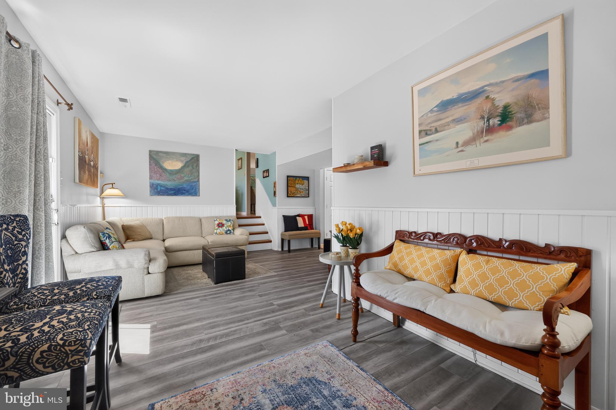 OXFORD GLEN - Residential