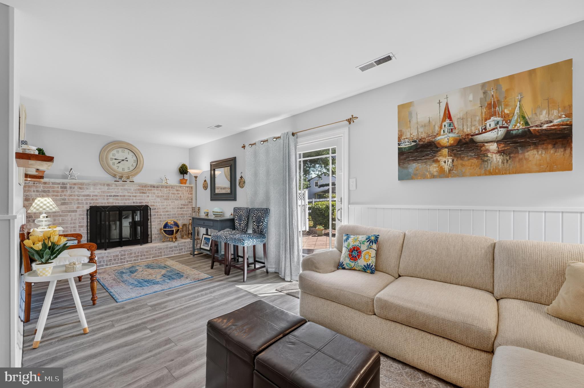 OXFORD GLEN - Residential