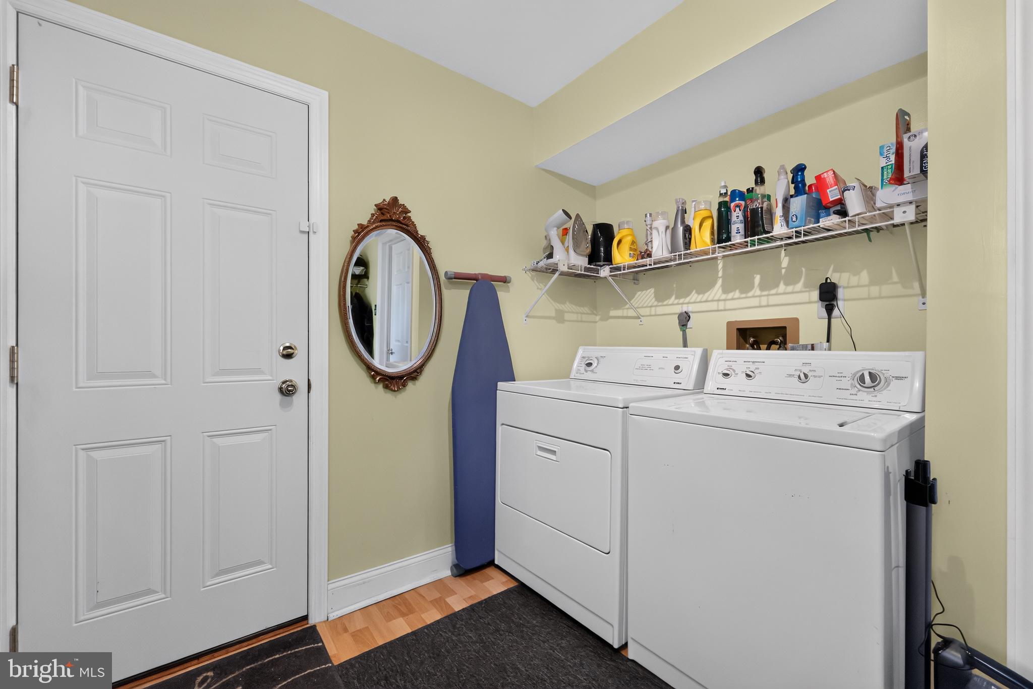 OXFORD GLEN - Residential