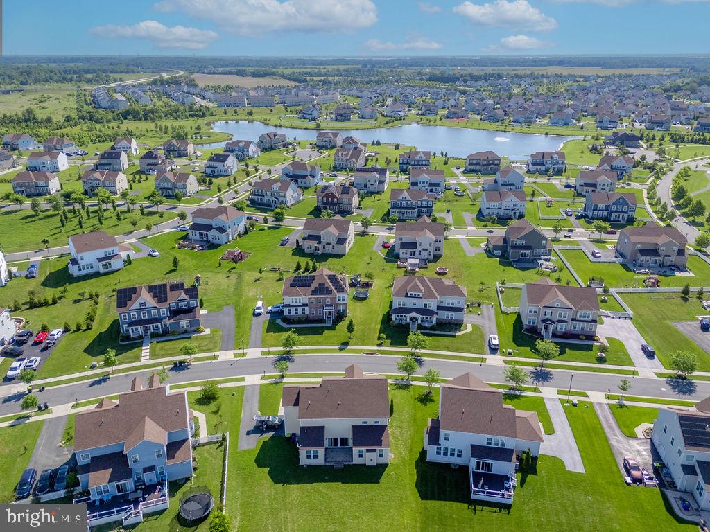VILLAGE OF BAYBERRY - Residential