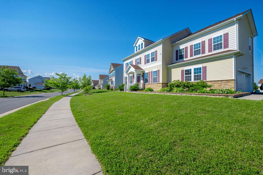 VILLAGE OF BAYBERRY - Residential