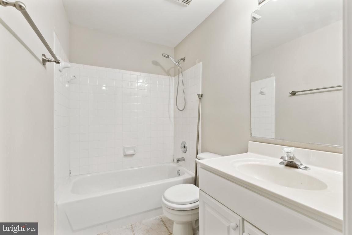 TAVISTOCK FARMS - Residential