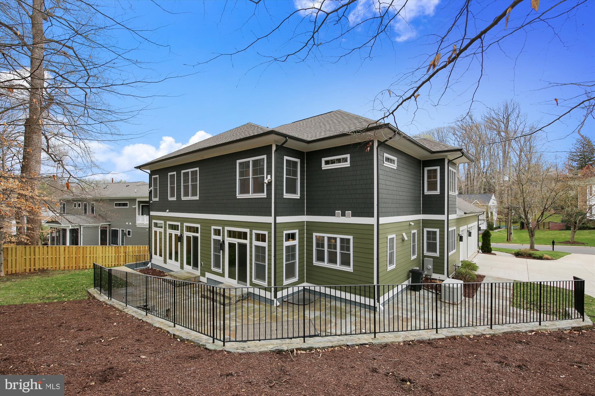 LYBROOK - Residential