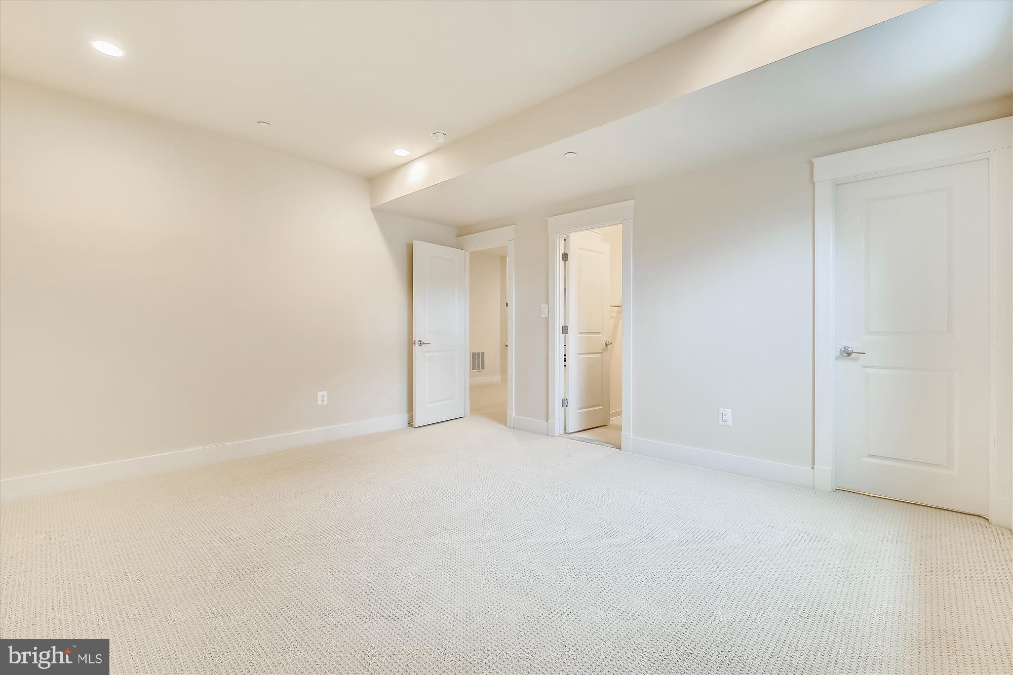 LYBROOK - Residential