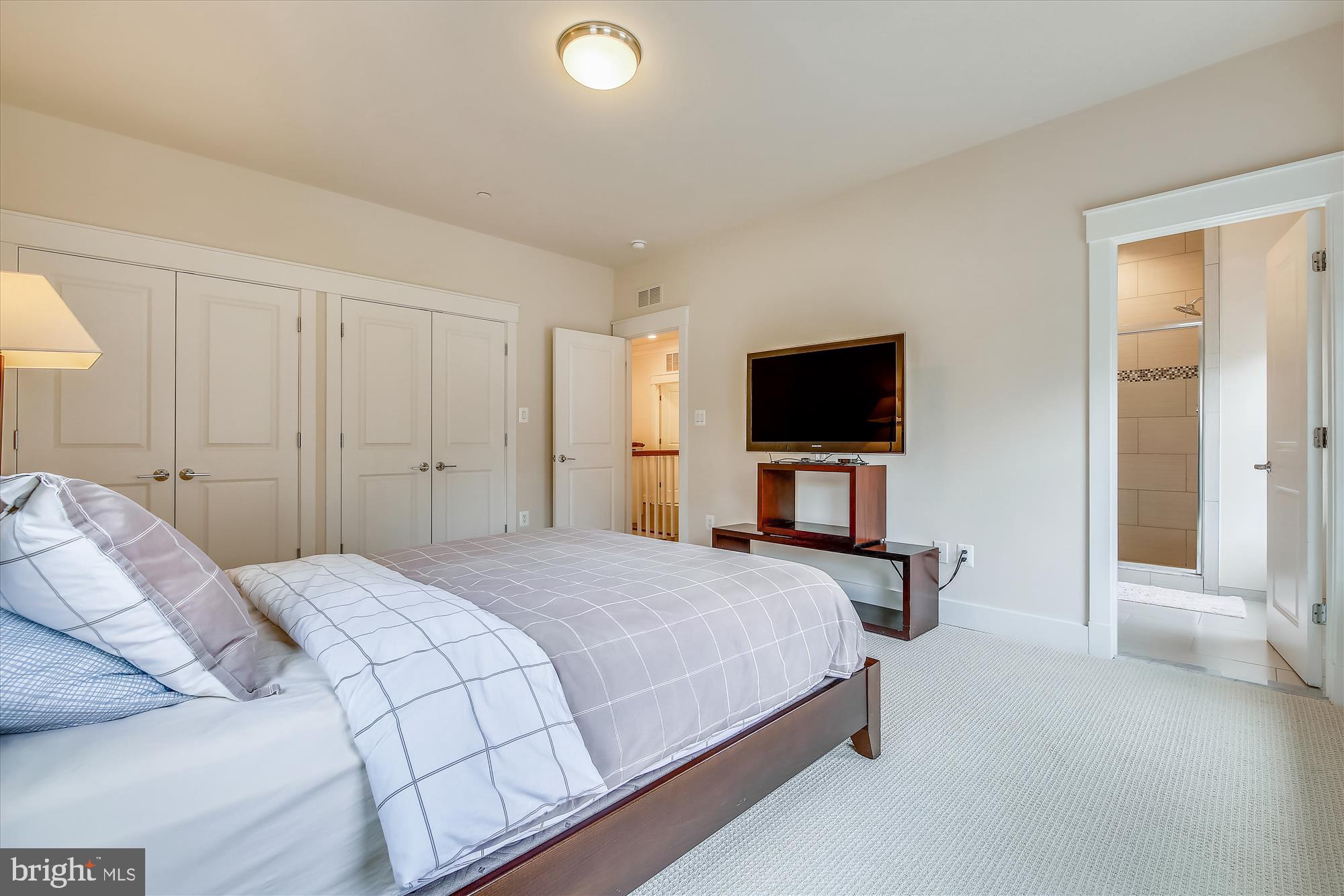 LYBROOK - Residential