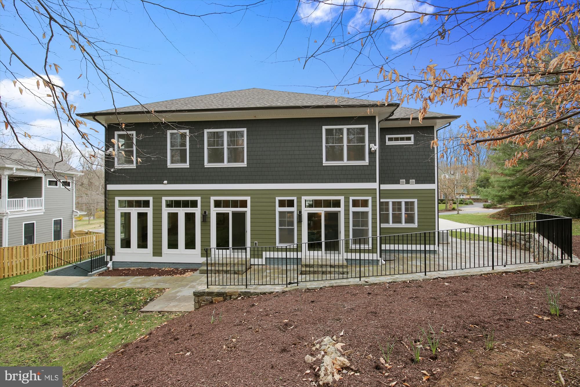 LYBROOK - Residential