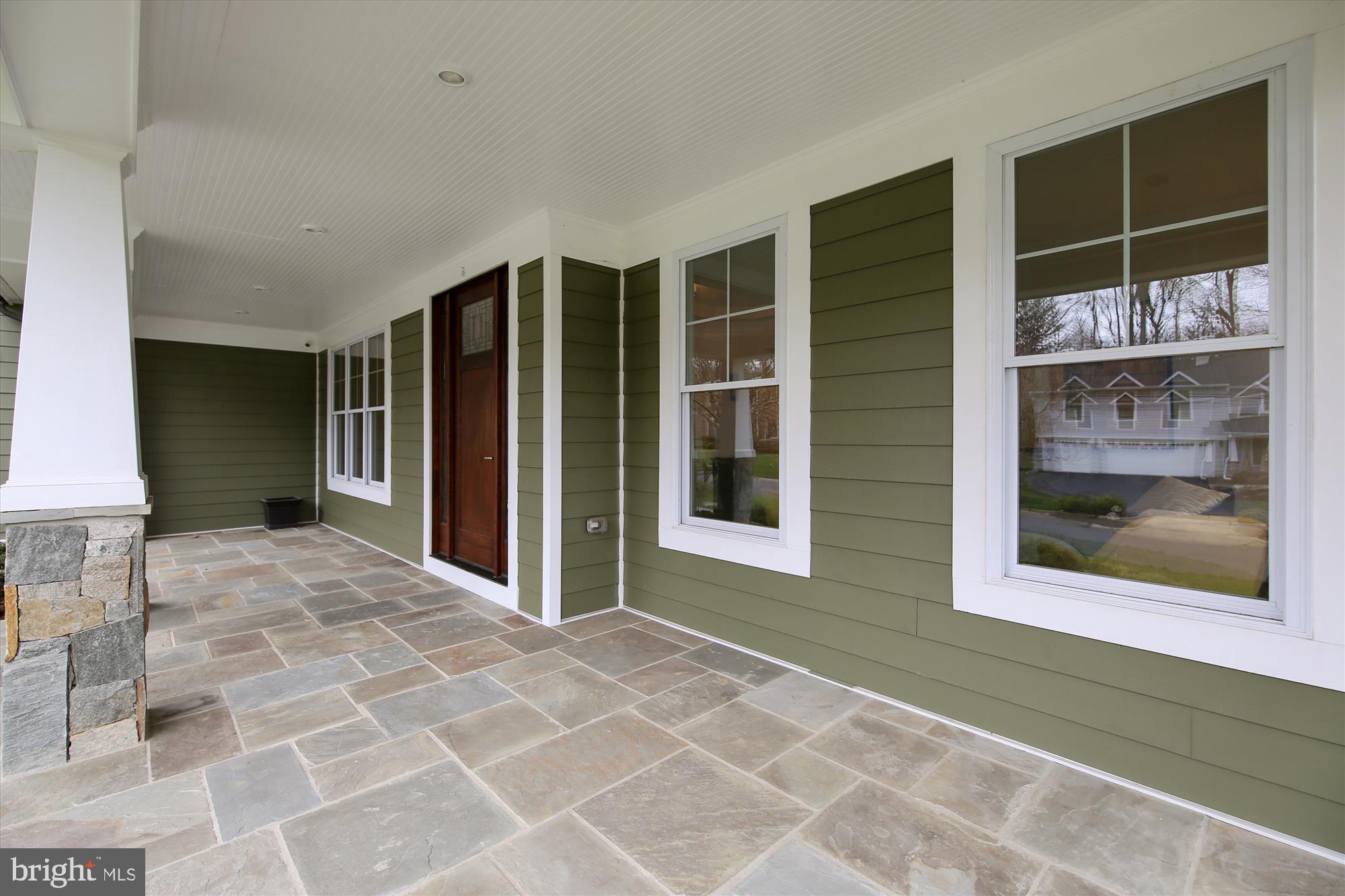 LYBROOK - Residential