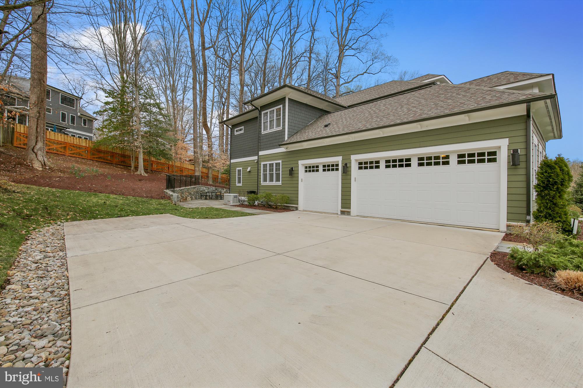 LYBROOK - Residential