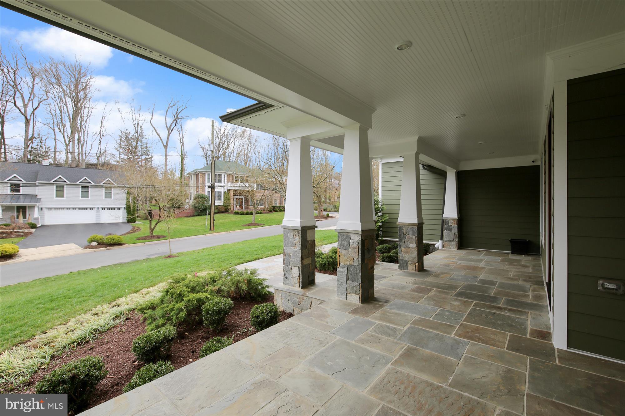 LYBROOK - Residential