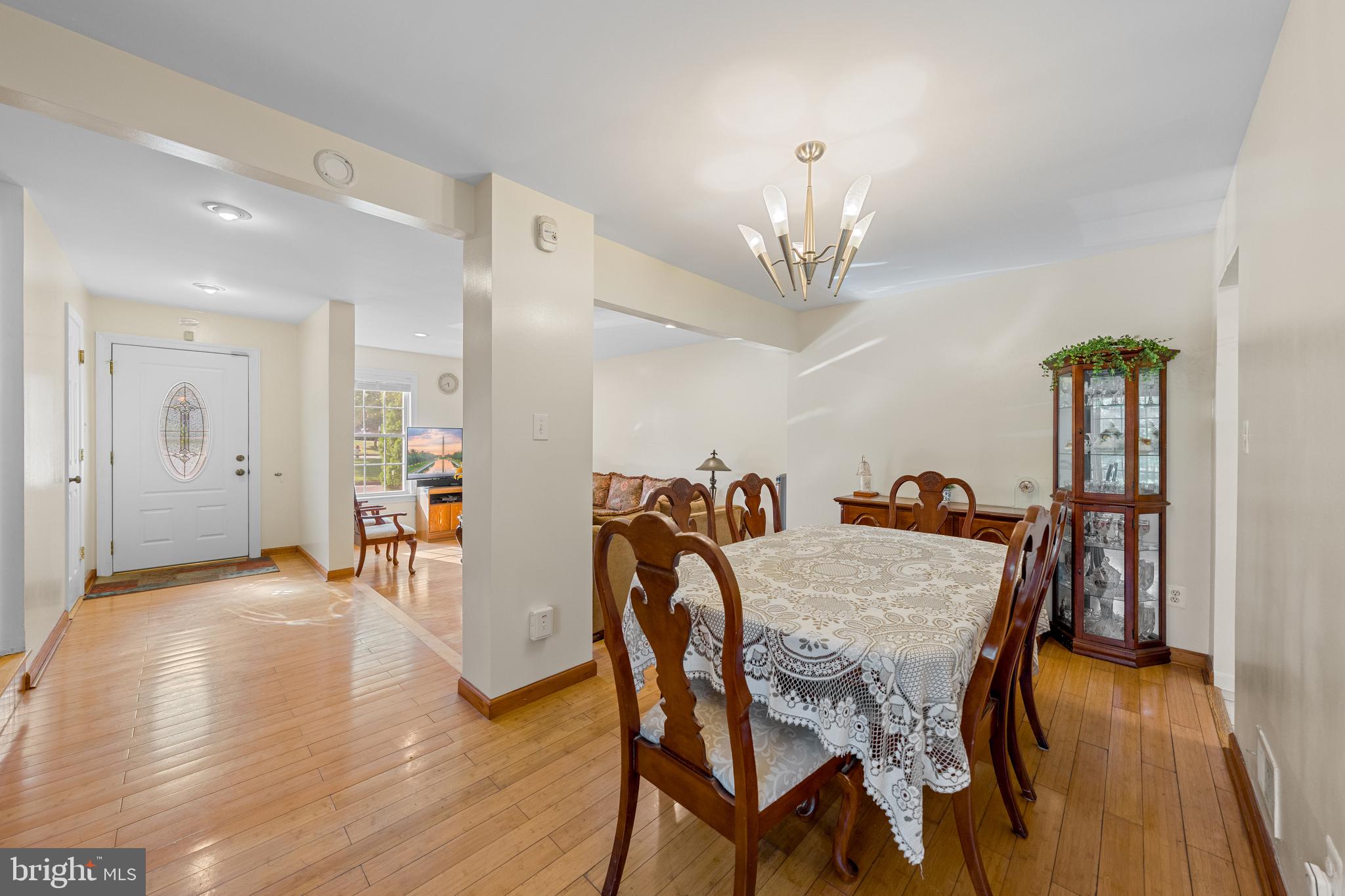 DUNN LORING VILLAGE - Residential
