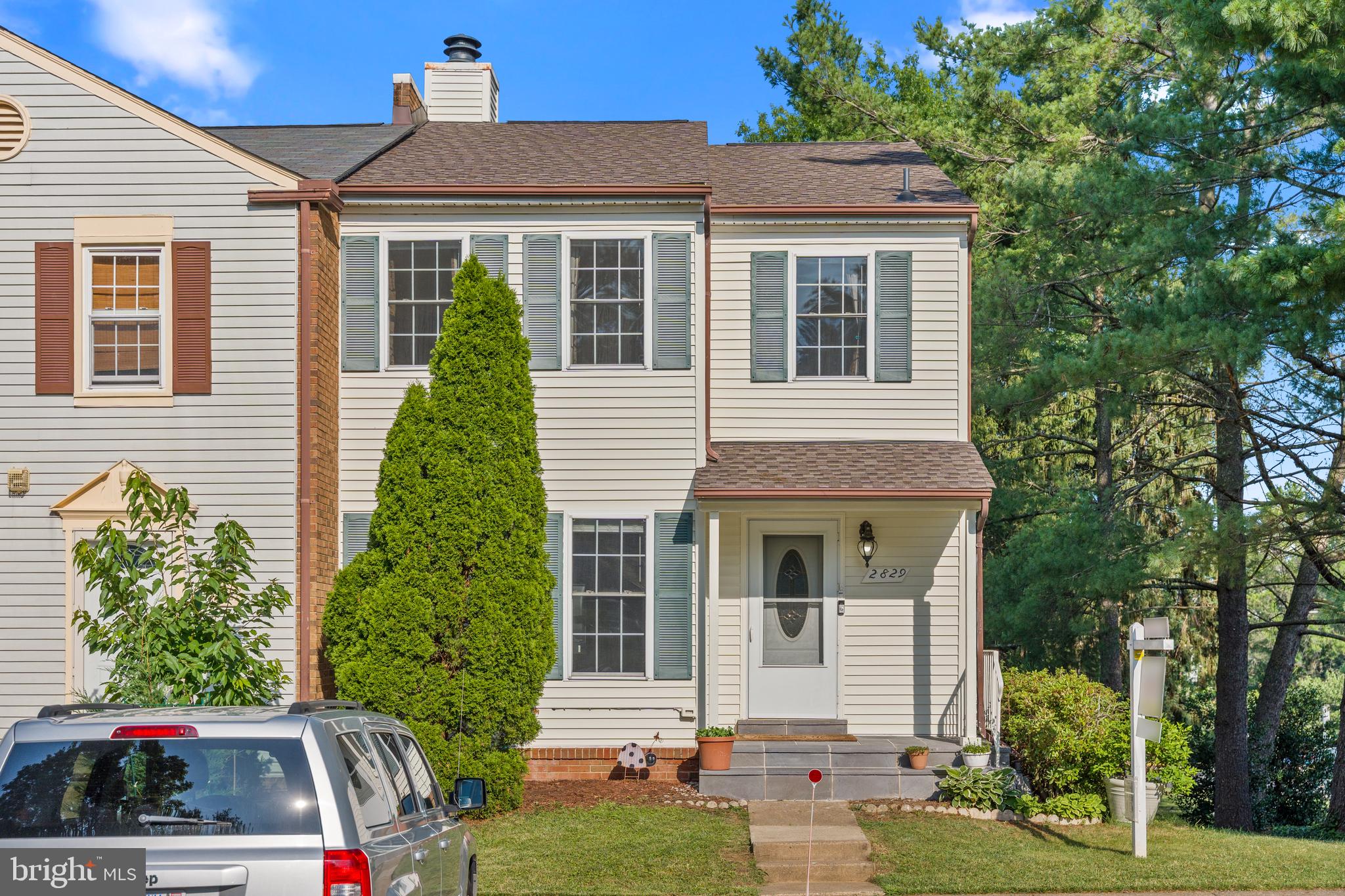 DUNN LORING VILLAGE - Residential