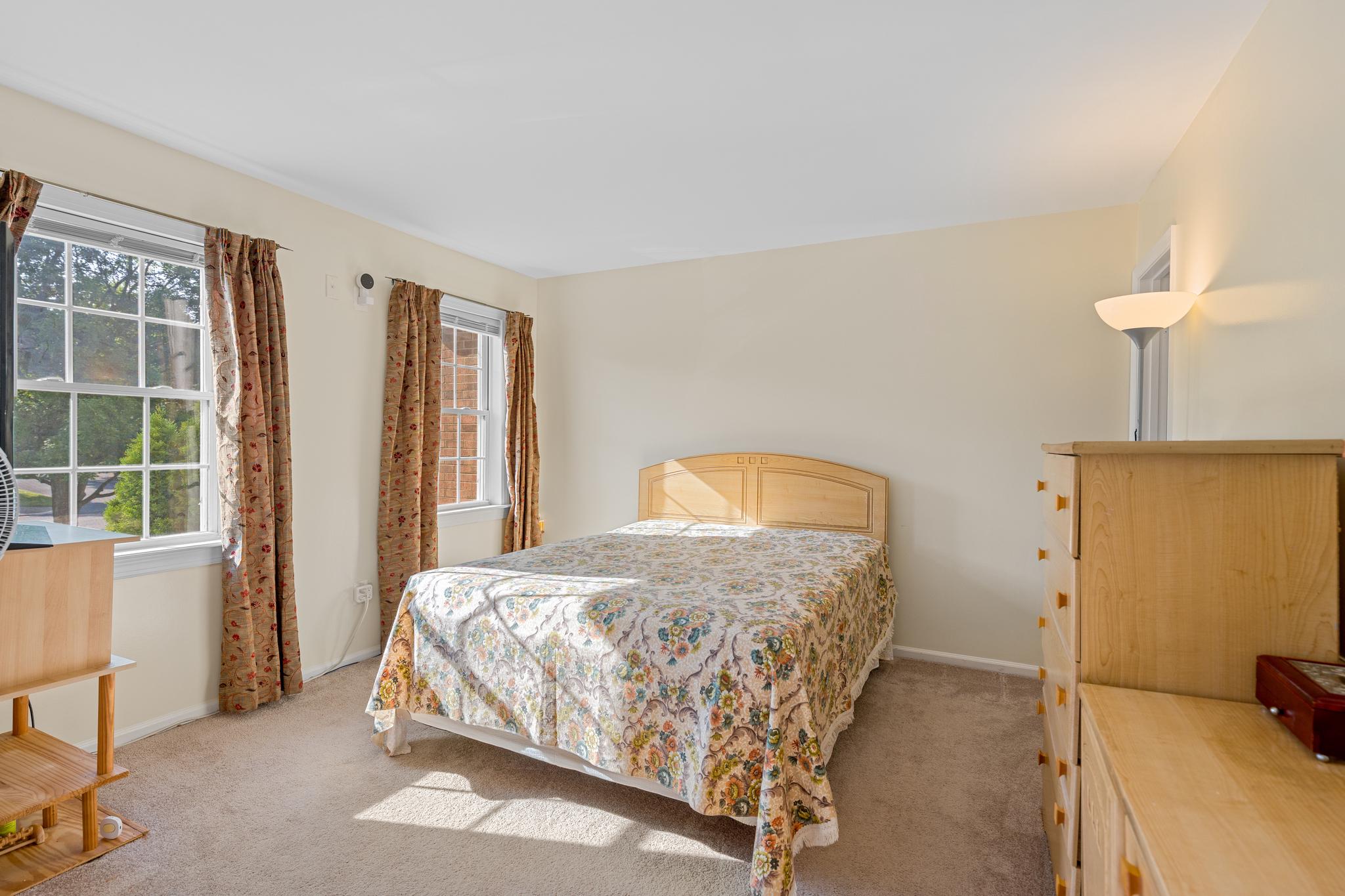 DUNN LORING VILLAGE - Residential