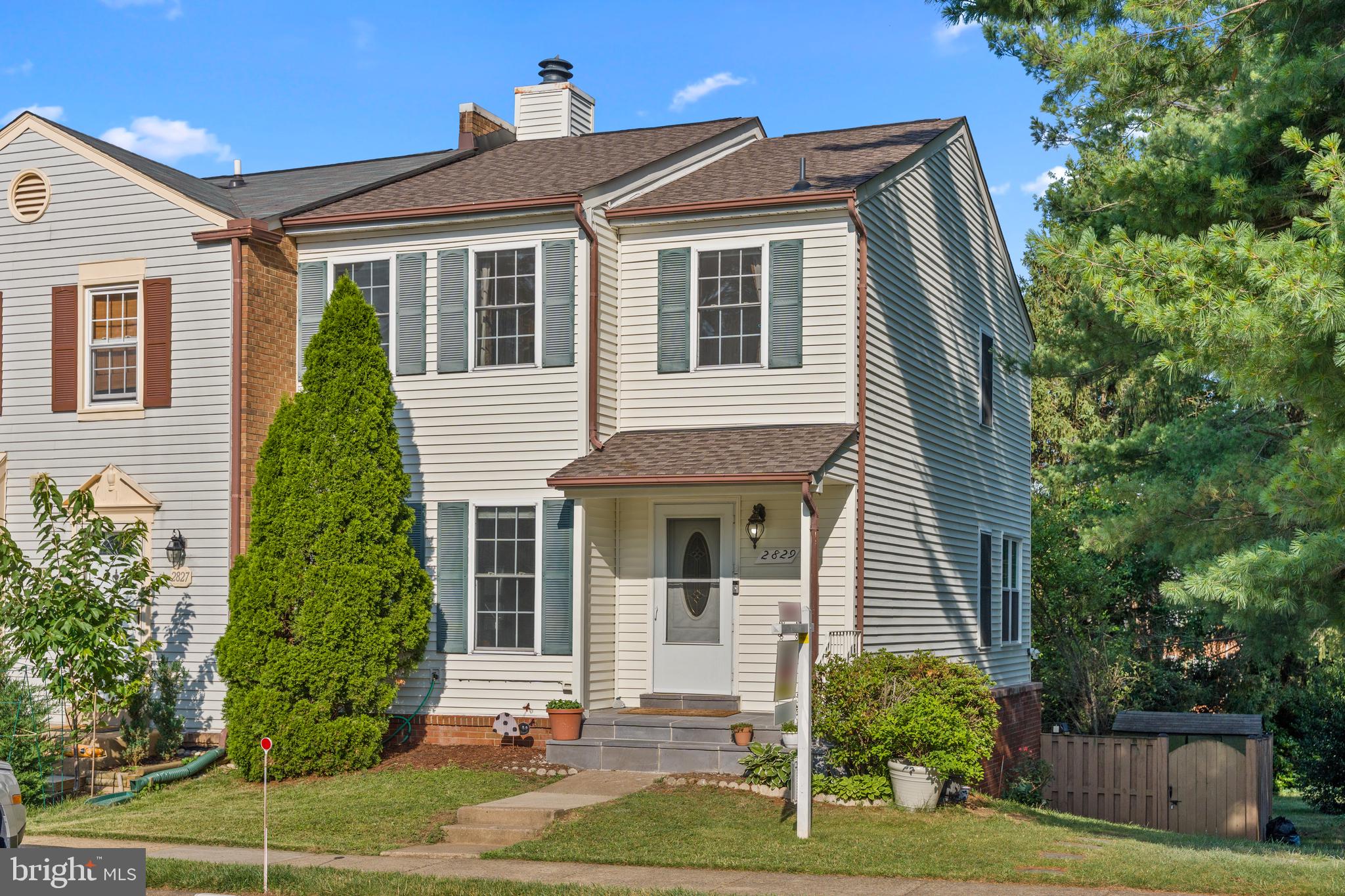 DUNN LORING VILLAGE - Residential