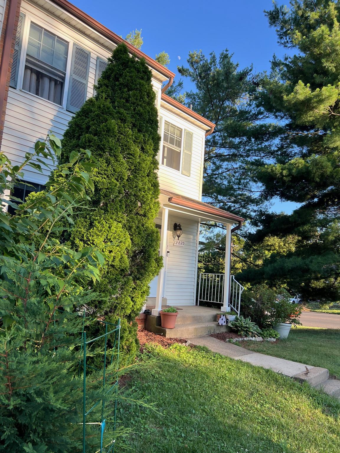 DUNN LORING VILLAGE - Residential