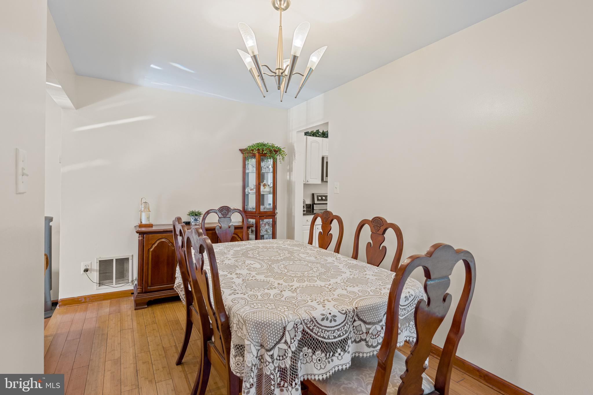 DUNN LORING VILLAGE - Residential