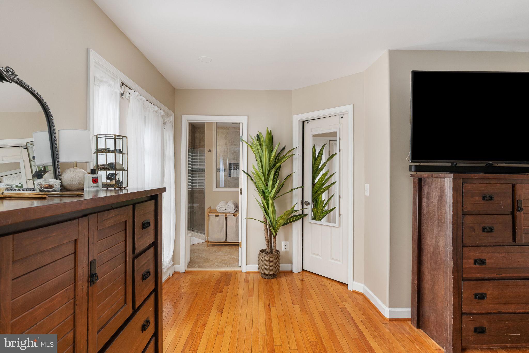 SHADE TREE - Residential
