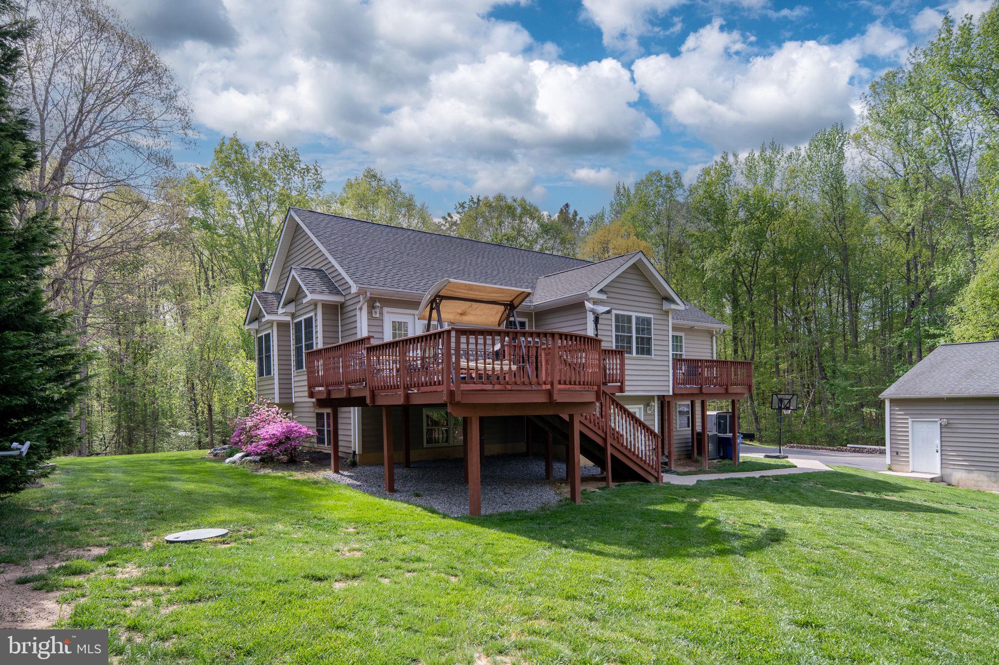 SHADE TREE - Residential