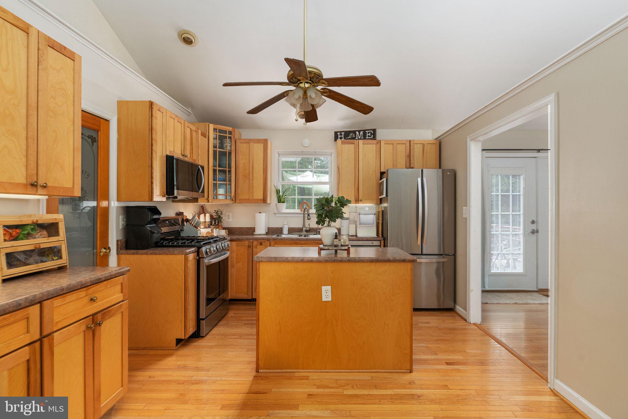 SHADE TREE - Residential