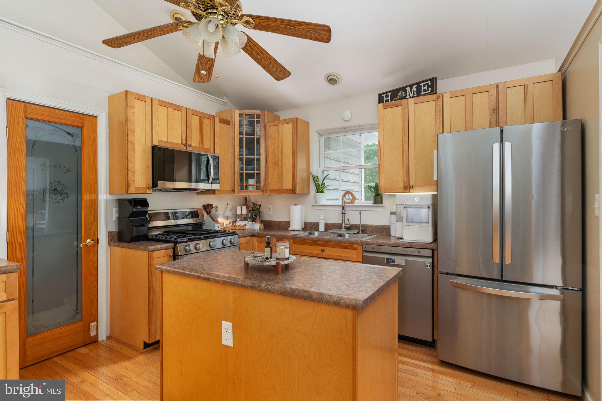 SHADE TREE - Residential